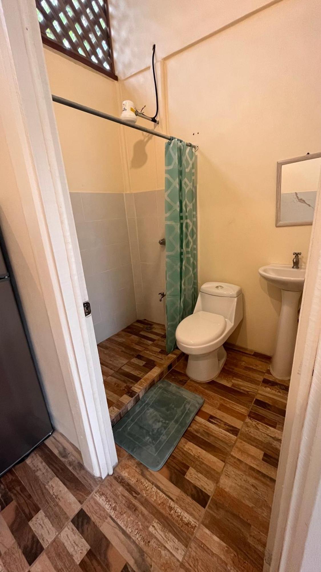 Apartamentos Sol Cahuita Eksteriør bilde