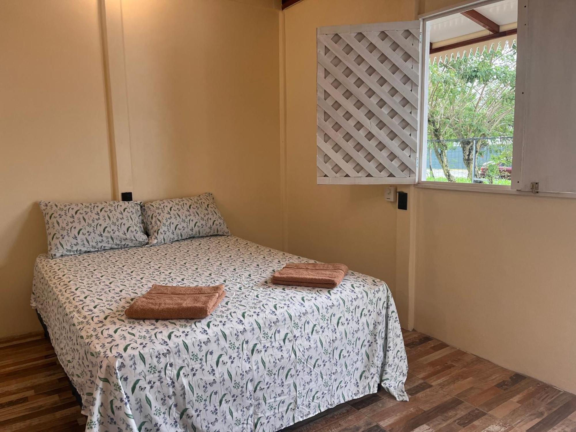 Apartamentos Sol Cahuita Eksteriør bilde